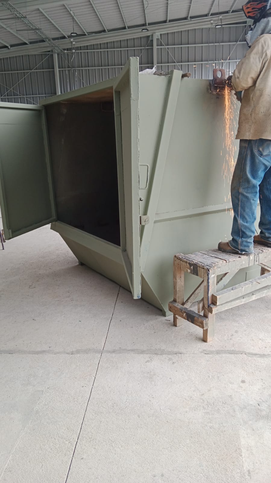 {{brizy_dc_image_alt imageSrc=